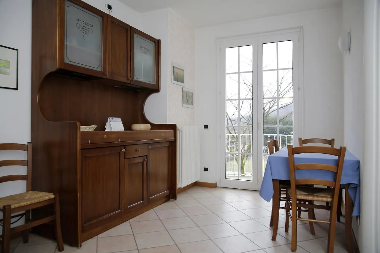 Residence Antico Crotto Porlezza 3*,